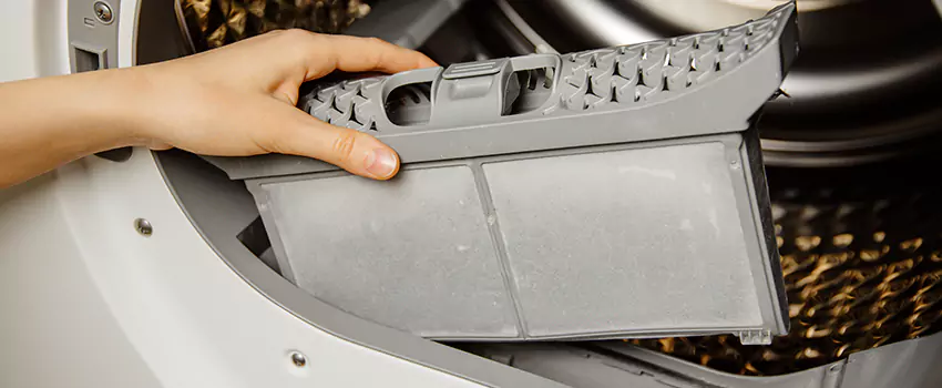 Signs Of A Clogged Dryer Lint Trap in Oildale, California